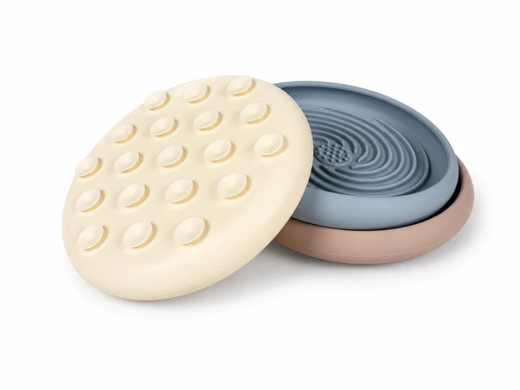 miska-calm-lick -dla-psa-i-kota-niebieska-blue-spowalniająca-4.png