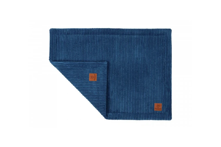 kocyk-premium-dla-psa-i-kota-milano-navy-blue-1.png